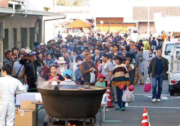 千人鍋の行列