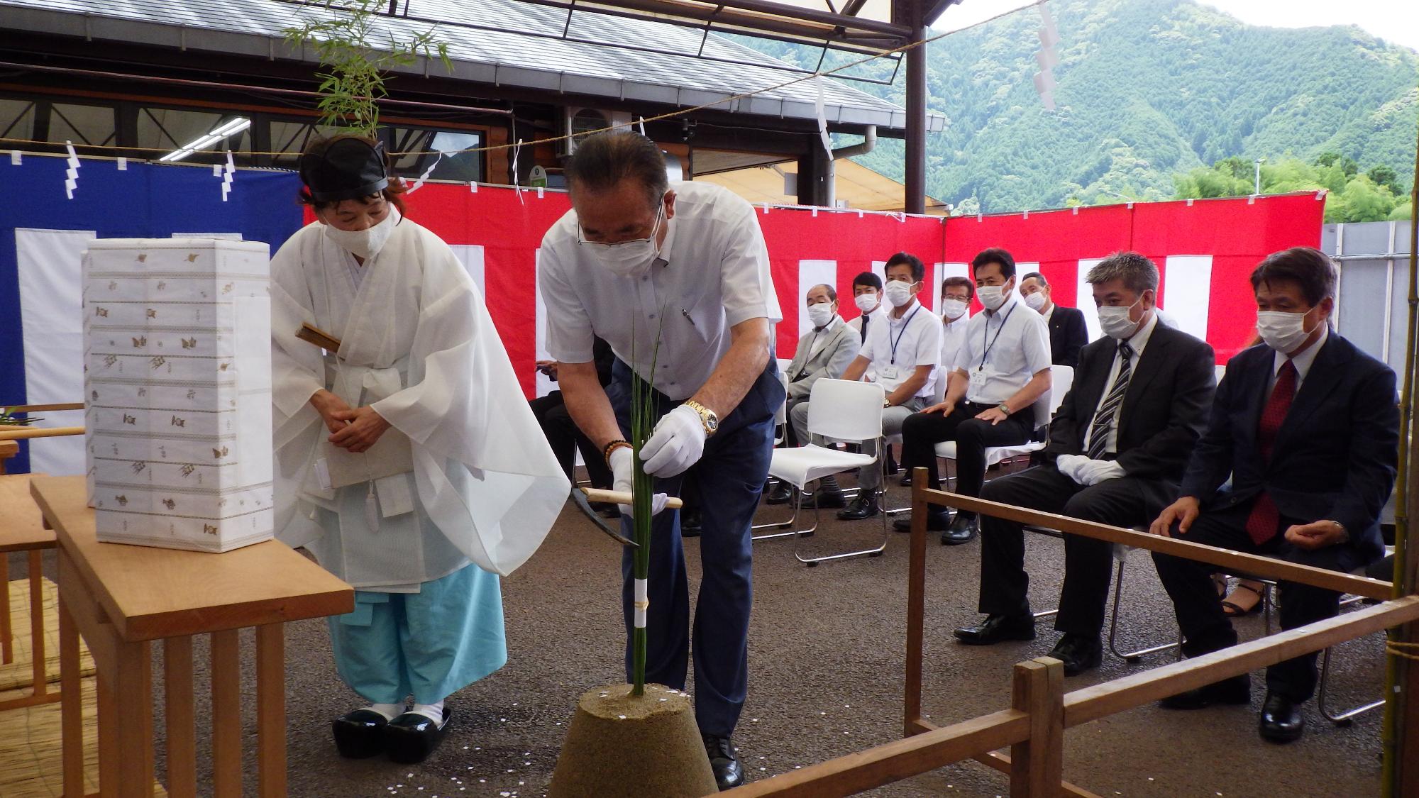 地鎮祭の様子